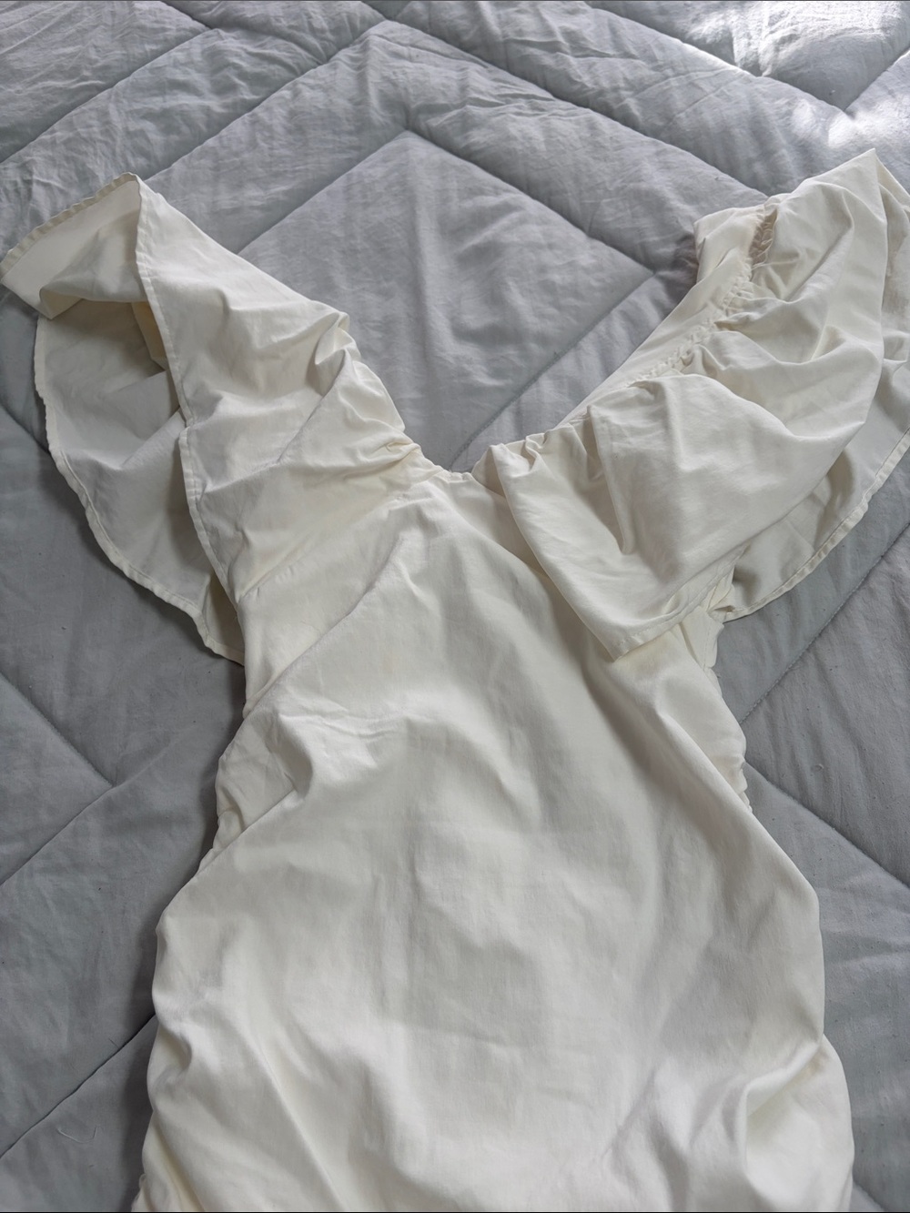 White/Cream Ruffle Sleeve Ruched Mini Dress - Picture 3 of 6